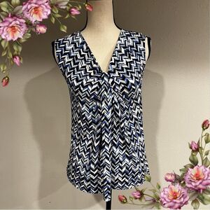 Geometric‎ zig zag print sleeveless v-neck blouse/top